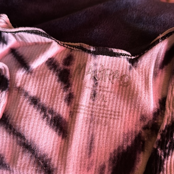 MADRAG TYE DYE 2PC LEGGINGS SET FOR WOMEN PRELOVED IN GREAT CONDITION - Picture 4 of 7